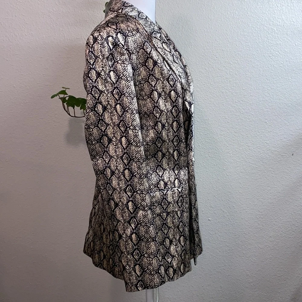 Zara Women Snakeskin Print Women's Blazer, Long Sleeve, Women Size Small - Picture 6 of 15